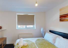 J kyns Aparthome 3