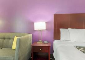 La Quinta by Wyndham Bridge City-Orange 5