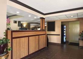 Super 8 by Wyndham Taylor/Detroit Area 3