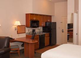 Candlewood Suites LOGAN by IHG 2