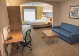 Holiday Inn Express & Suites ELKHART-SOUTH by IHG 2