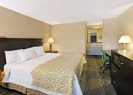 Days Inn by Wyndham Cherokee Near Casino 4