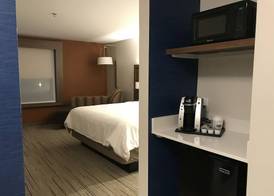 Holiday Inn Express & Suites PHOENIX - AIRPORT NORTH by IHG 4