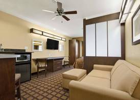 Microtel Inn & Suites by Wyndham Round Rock 3