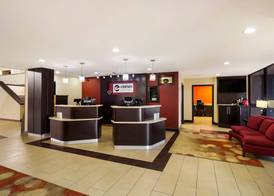 Clarion Pointe Lake Jackson - Clute 2