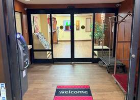 Home Town Inn & Suites 3