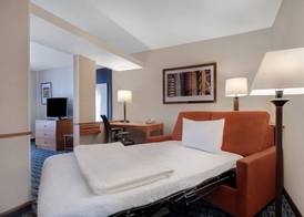 Fairfield Inn & Suites by Marriott Detroit Metro Airport Romulus 5