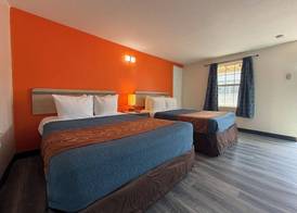 Ponca Motel 3