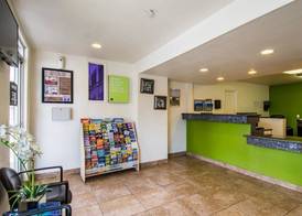 Studio 6 Cypress, CA 3