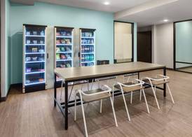 ECHO Suites Extended Stay by Wyndham Fort Worth Alliance 3