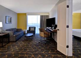Holiday Inn PHILADELPHIA-CHERRY HILL by IHG 5