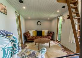 Extraordinary Huts Ltd 2