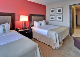 Holiday Inn & Suites BAKERSFIELD by IHG 4