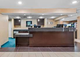 MainStay Suites Appleton Airport - Fox River Mall Area 4
