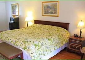 Lodge at Kennebunk 3