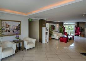 Risus Hotel Side 2
