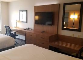 Wingate by Wyndham Cincinnati Blue Ash 4