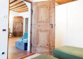 Modern Apartment, Bressanone 3