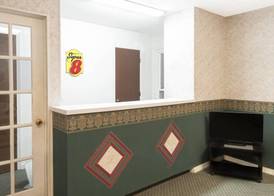 Super 8 by Wyndham Taylorville IL 4
