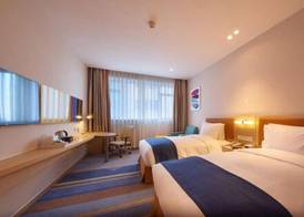 Holiday Inn Express Shanghai Zhenping by IHG 3
