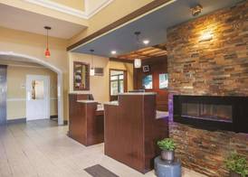 La Quinta by Wyndham Elizabethtown 2