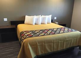 Super 8 by Wyndham National City Chula Vista 5