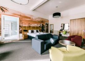 The Place Hotel 4