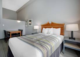 Country Inn & Suites by Radisson, Port Canaveral, FL 5