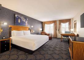 Inn at Great Neck, WorldHotels Crafted 3