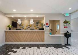 Best Western Plus All Suites Inn 2