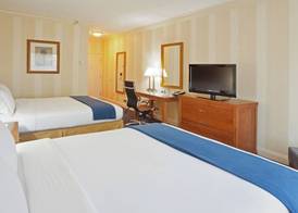 Holiday Inn Express & Suites SANTA CRUZ by IHG 3