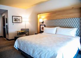 Holiday Inn & Suites SAVANNAH AIRPORT - POOLER by IHG 2