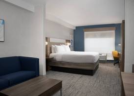 Holiday Inn Express & Suites ALEXANDRIA - FORT BELVOIR by IHG 5