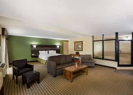 Best Western Prairie Inn & Conference Center 4