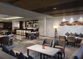 Howard Johnson Yacht Club Hotel 2
