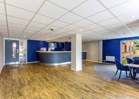 Days Inn by Wyndham Warwick North M40 2