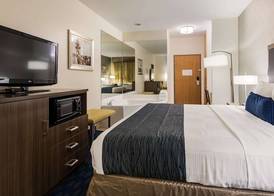 Best Western PLUS Tulsa Inn & Suites 4