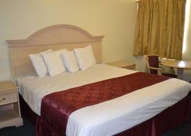 Passport Inn - By The Falls NY 5