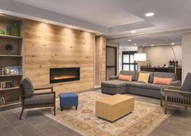 Country Inn & Suites by Radisson, La Crosse, WI 2