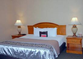 Ramada by Wyndham Olympia 3