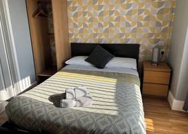 Central Hotel 2