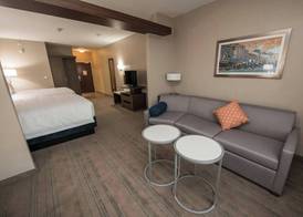 Fairfield Inn & Suites by Marriott Huntsville 5