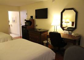 Days Inn & Suites by Wyndham Sunnyvale 4