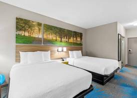 Days Inn & Suites by Wyndham Union City 5