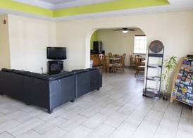 Ocean Breeze Inn 4