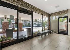 Best Western Plus Carriage Inn 5