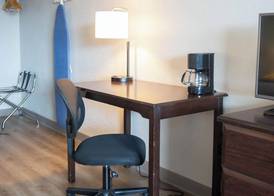 Days Inn by Wyndham Waynesboro 5