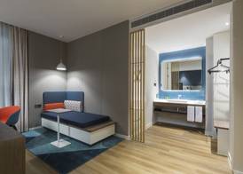 Holiday Inn Express Shanghai Kangqiao by IHG 4