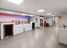 La Quinta Inn & Suites by Wyndham Houston Stafford Sugarland 4