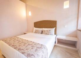 Casa Noa Colonial Rooms 5